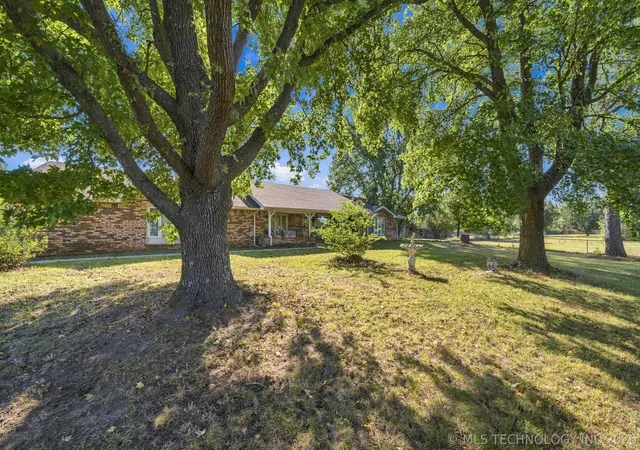 Photo 2 of Single family home for sale at 2730 N 24th West, Muskogee, OK 74401 | MLS# 2634202 | Listing updated on 2026-09-29
