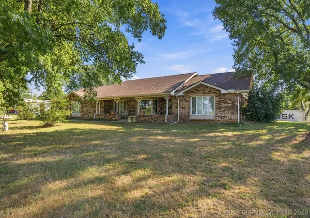 Photo 3 of Single family home for sale at 2730 N 24th West, Muskogee, OK 74401 | MLS# 2634202 | Listing updated on 2026-09-29