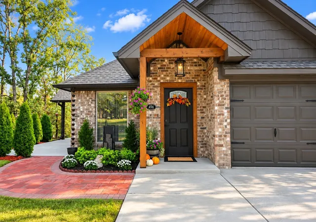 Photo 2 of Single family home for sale at 494 Ridgewood Cir, Tahlequah, OK 74464 | MLS# 2635681 | Listing updated on 2026-10-11