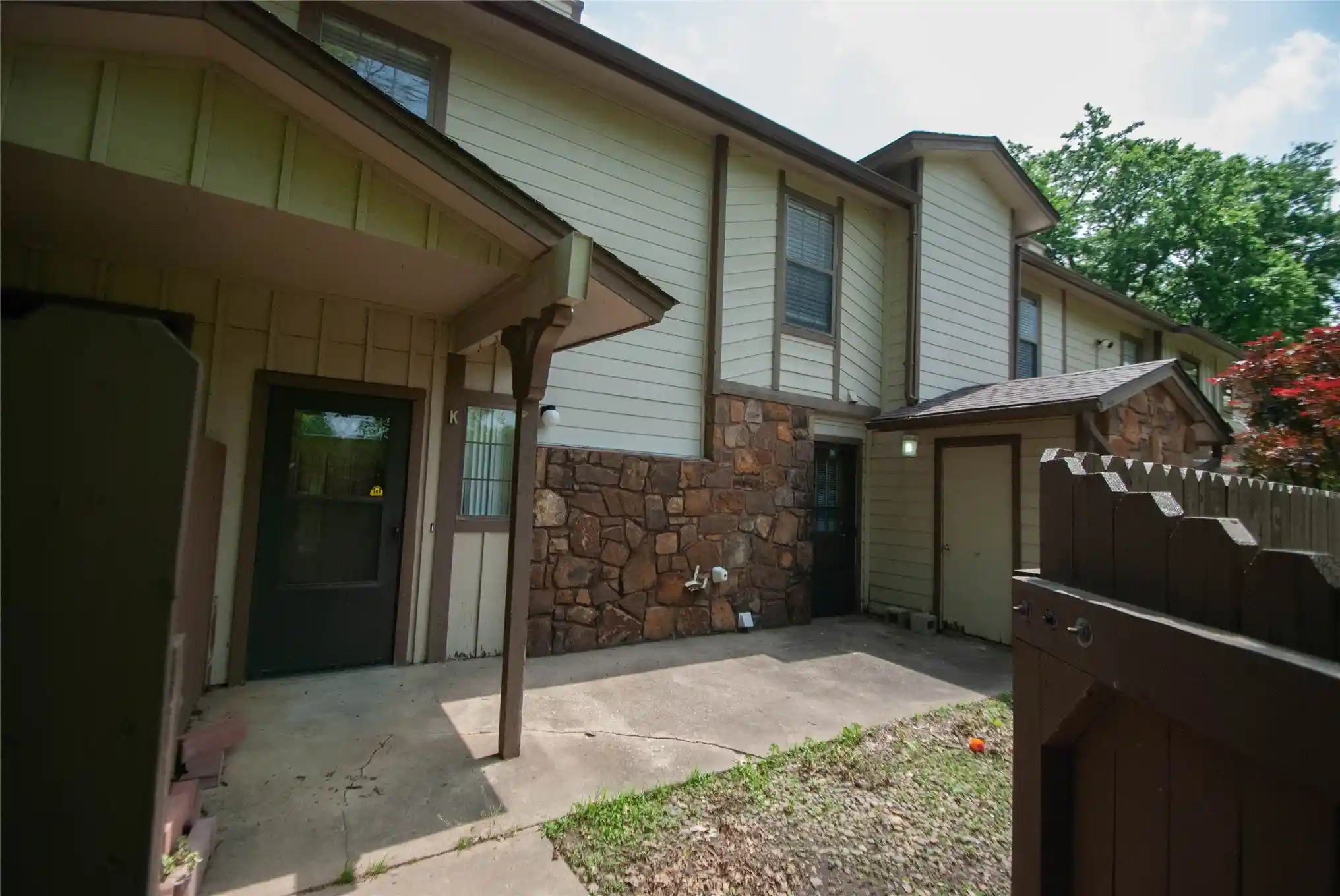 Listing Photo 1 - Condo for sale in 7903 E 66th St located at 7903 E 66th St, Tulsa, OK 74133 - Unit #46K