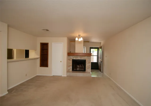 Listing Photo 3 - Condo for sale in building located at 7903 E 66th St, Tulsa, OK 74133 - Unit #46K