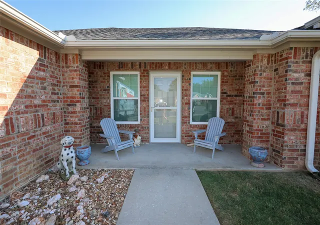 Photo 2 of Sale Pending at 338 Gooseberry, Lone Grove, OK 73443 | MLS# 2635706 | Listing updated on 2026-10-03