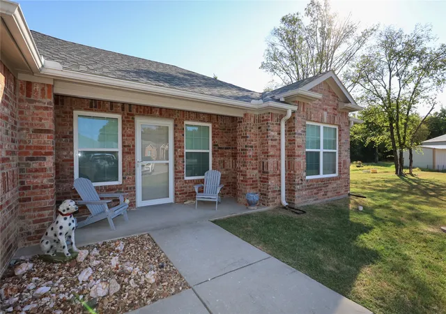 Photo 3 of Sale Pending at 338 Gooseberry, Lone Grove, OK 73443 | MLS# 2635706 | Listing updated on 2026-10-03