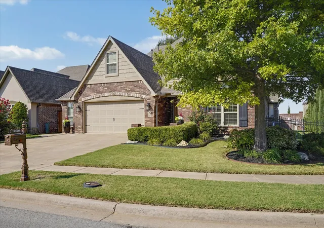Photo 2 of Single family home for sale at 12620 S 66th Avenue E, Bixby, OK 74008 | MLS# 2635576 | Listing updated on 2026-10-10