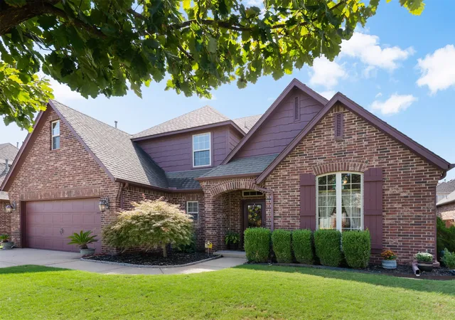 Photo 1 of Single family home for sale at 16506 E 49th Place, Tulsa, OK 74134 | MLS# 2635046 | Listing updated on 2026-09-30