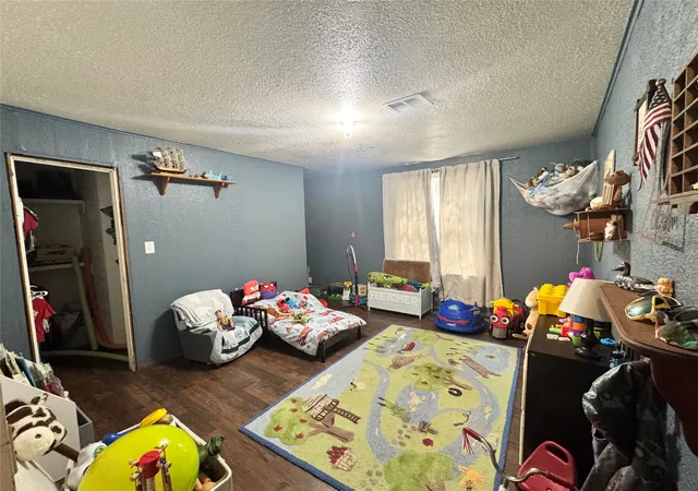 Photo 13 of Single family home for sale at 714 Northwest 10th, Ardmore, OK 73401 | MLS# 2635811 | Listing updated on 2026-10-05