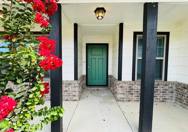 Photo 3 of Single family home for sale at 6615 S 18th Place, Broken Arrow, OK 74011 | MLS# 2635776 | Listing updated on 2026-09-30