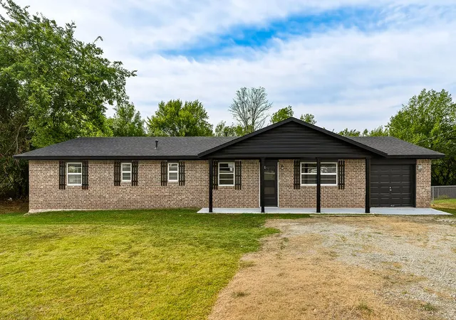Photo 1 of Single family home for sale at 13885 County Rd 1550, Ada, OK 74820 | MLS# 2635781 | Listing updated on 2026-09-30