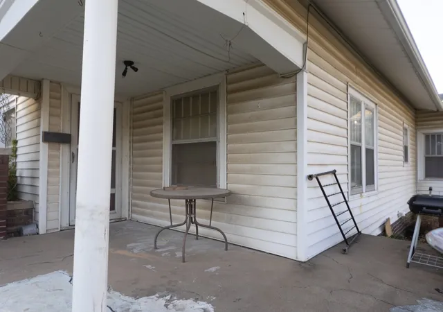 Photo 3 of Single family home for sale at 601 W Otoe Ave, Ponca City, OK 74601 | MLS# 2635843 | Listing updated on 2026-10-02