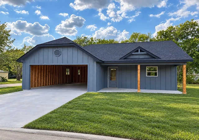 Single family home for sale at 734 Coffey Ct, Marietta, OK 73448 | MLS# 2634253