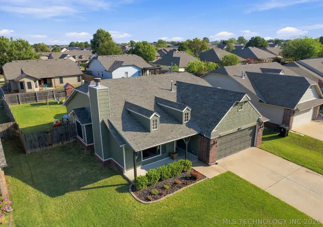 Photo 3 of Single family home for sale at 20301 E 44th Street S, Broken Arrow, OK 74014 | MLS# 2635580 | Listing updated on 2026-10-05