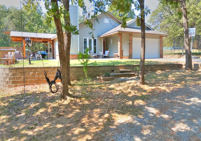 Photo 3 of Sale Pending at 10940 S 161st West Ave, Sapulpa, OK 74066 | MLS# 2635833 | Listing updated on 2026-10-02