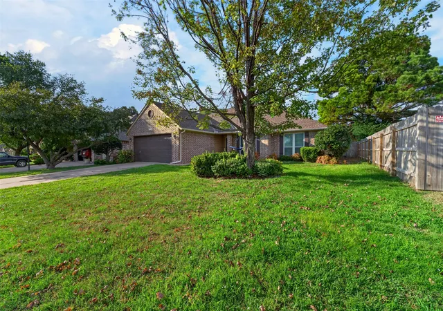 Photo 3 of Sale Pending at 19733 E 45th Street S, Broken Arrow, OK 74014 | MLS# 2635888 | Listing updated on 2026-10-08
