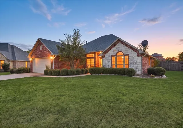 Photo 2 of Single family home for sale at 3021 Meagan Ave, Durant, OK 74701 | MLS# 2635846 | Listing updated on 2026-10-06