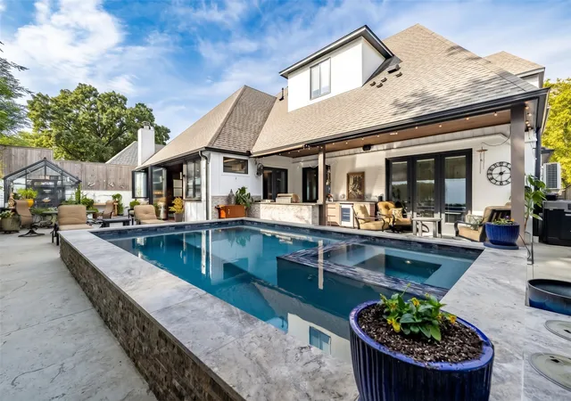 Photo 2 of Mansion for sale at 3827 S St Louis Ave, Tulsa, OK 74105 | MLS# 2635838 | Listing updated on 2026-10-01