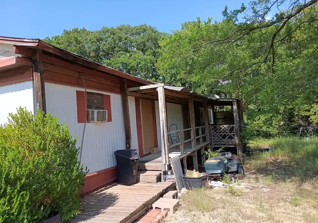 Photo 3 of Manufactured home for sale at 2411 Arapaho Rd, Sulphur, OK 73086 | MLS# 2636024 | Listing updated on 2026-10-06