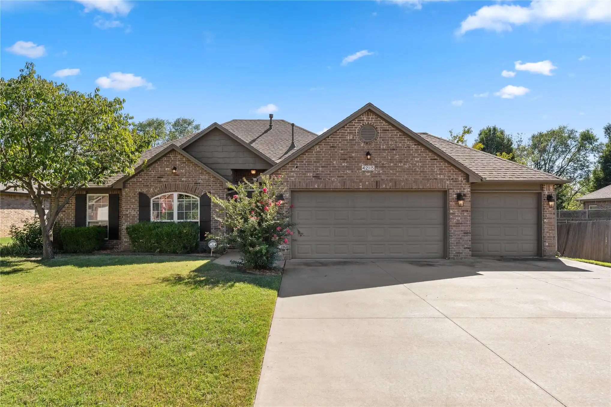 Single family home for sale at 4215 SE Fairview Rd, Bartlesville, OK 74006 | MLS# 2632092