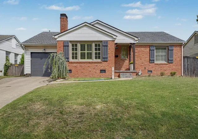 Photo 1 of Single family home for sale at 1821 Columbia Ave, Tulsa, OK 74104 | MLS# 2636041 | Listing updated on 2026-10-03