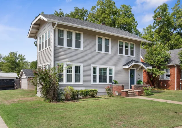 Photo 2 of Sale Pending at 1437 S Johnstone Ave, Bartlesville, OK 74003 | MLS# 2635032 | Listing updated on 2026-10-11