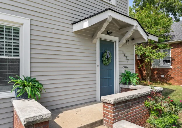 Photo 3 of Sale Pending at 1437 S Johnstone Ave, Bartlesville, OK 74003 | MLS# 2635032 | Listing updated on 2026-10-11
