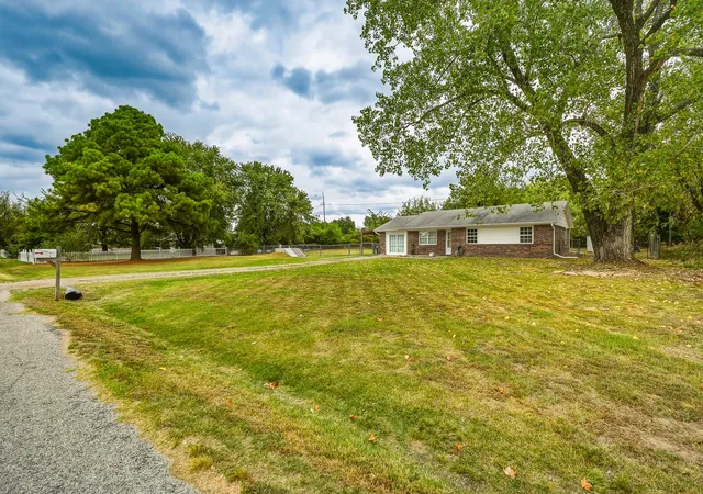 Photo 2 of Single family home for sale at 14450 County Rd 3499, Ada, OK 74820 | MLS# 2636002 | Listing updated on 2026-10-09