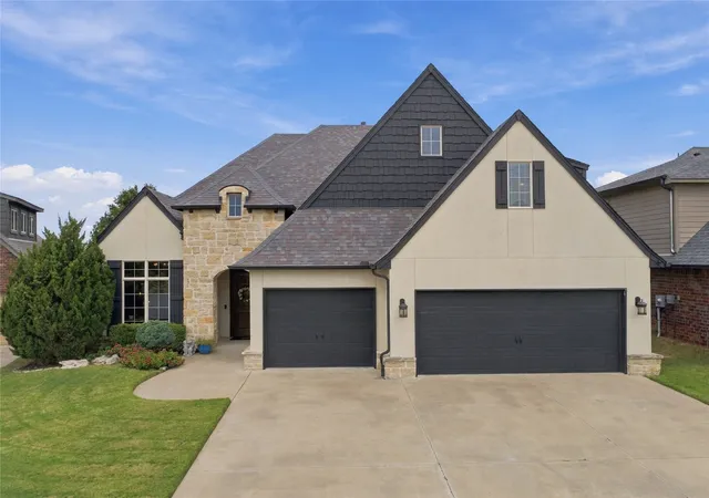 Photo 2 of Single family home for sale at 521 W 127th Street S, Jenks, OK 74037 | MLS# 2635213 | Listing updated on 2026-10-09