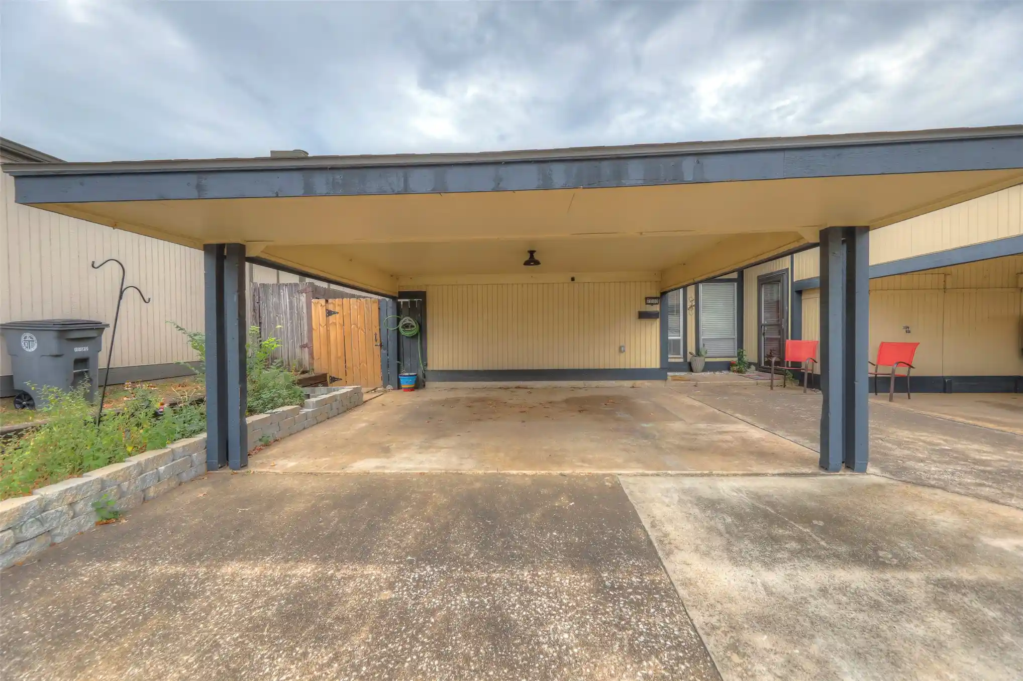 Photo 1 of Condo for sale at 7040 E 33rd Street #6118, Tulsa, OK 74145 | MLS# 2636013 | Listing updated on 2026-10-22