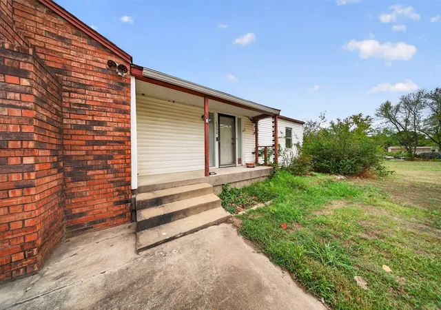Photo 3 of Single family home for sale at 6330 N 129th East Ave, Owasso, OK 74055 | MLS# 2636204 | Listing updated on 2026-10-12