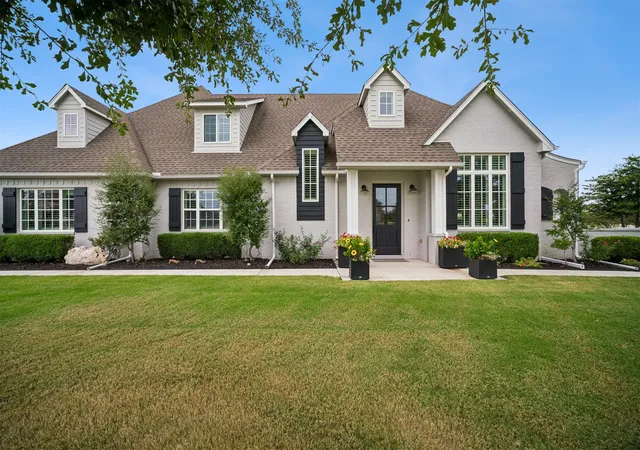 Photo 1 of Single family home for sale at 18648 E Red Fox Trl, Owasso, OK 74055 | MLS# 2636203 | Listing updated on 2026-10-08