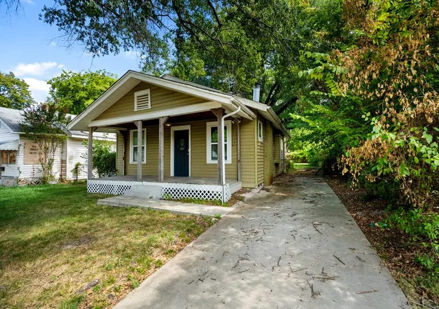 Photo 2 of Single family home for sale at 407 S Wheeling Ave, Tulsa, OK 74104 | MLS# 2635725 | Listing updated on 2026-10-02