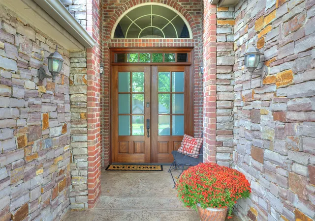 Photo 3 of Sale Pending at 421 W 77th Street, Tulsa, OK 74132 | MLS# 2635869 | Listing updated on 2026-10-07