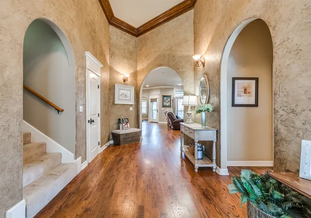 Photo 4 of Sale Pending at 421 W 77th Street, Tulsa, OK 74132 | MLS# 2635869 | Listing updated on 2026-10-07