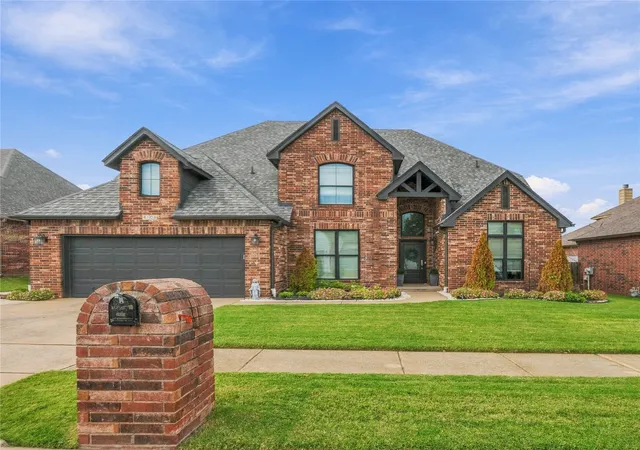 Photo 1 of Single family home for sale at 4108 S Redwood Ave, Broken Arrow, OK 74011 | MLS# 2636137 | Listing updated on 2026-10-03