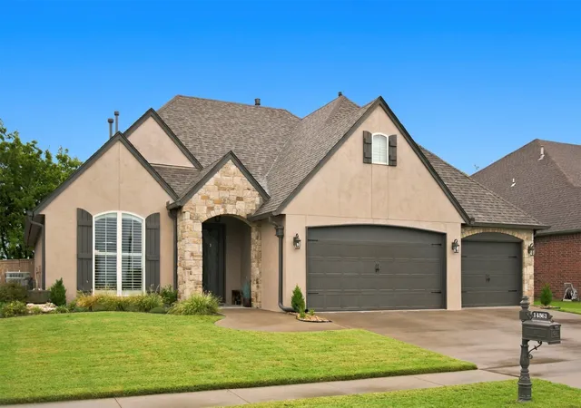 Photo 2 of Single family home for sale at 14561 S Lakewood Ave, Bixby, OK 74008 | MLS# 2635969 | Listing updated on 2026-10-11
