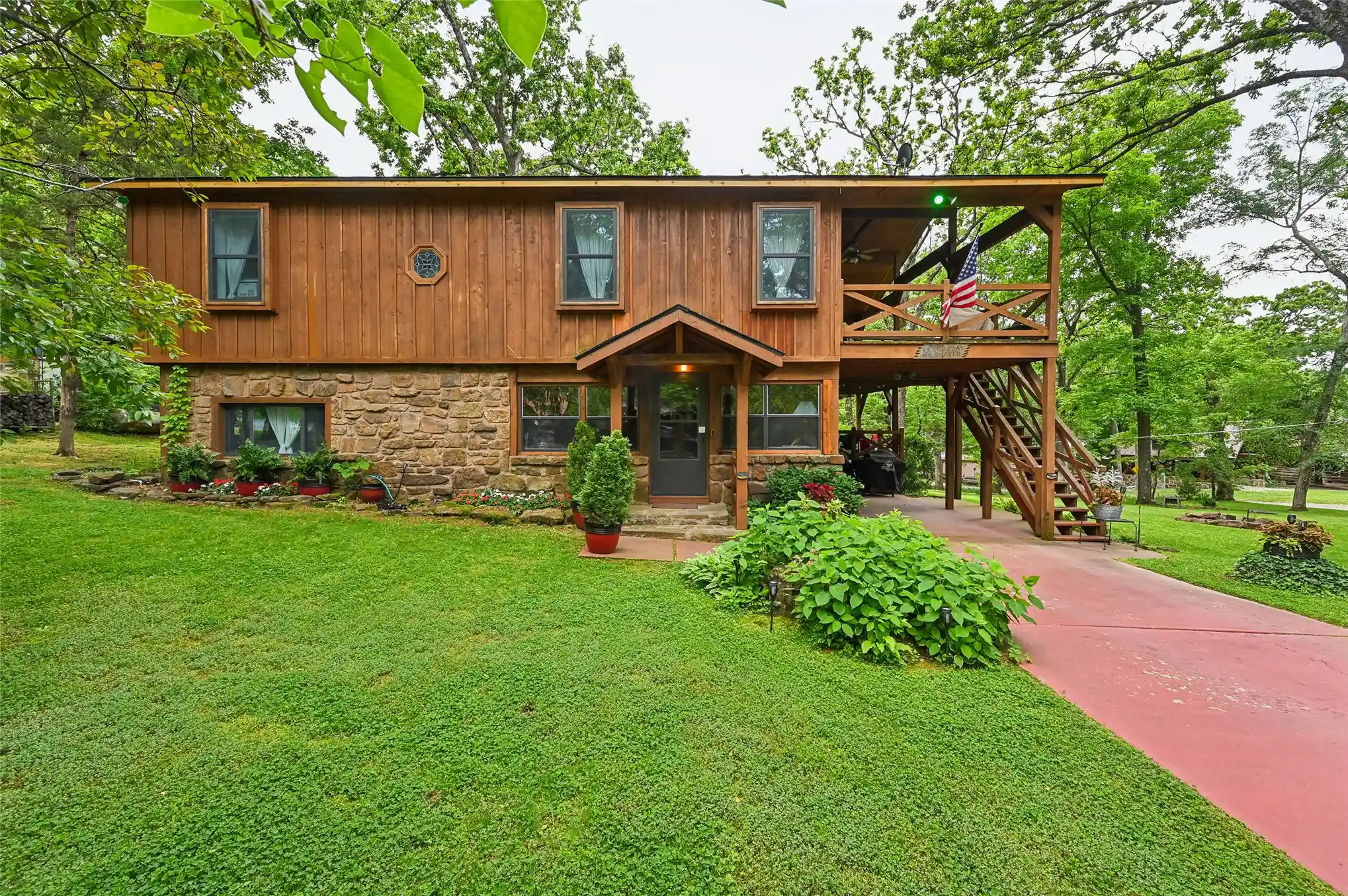 Single family home for sale at 91 Crest Dr, Locust Grove, OK 74352 | MLS# 2636287
