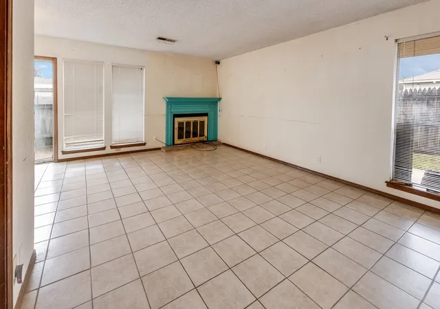 Photo 2 of Condo for sale at 6004 S Newport Ave #A6, Tulsa, OK 74105 | MLS# 2636093 | Listing updated on 2026-10-03
