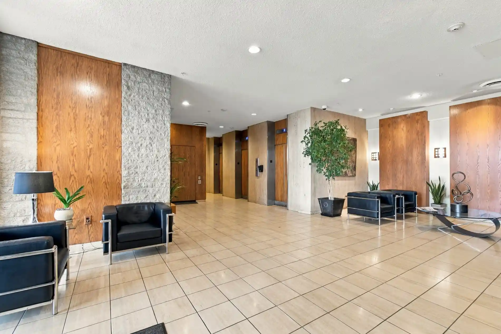Listing Photo 2 - Condo for sale in 1502 Boulder Ave located at 1502 Boulder Ave, Tulsa, OK 74119 - Unit #16E