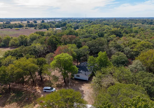 Photo 18 of Sale Pending at 695 N Mclean Rd, Durant, OK 74701 | MLS# 2636340 | Listing updated on 2026-10-09