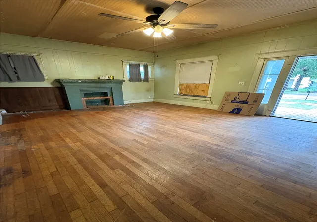 Photo 2 of Single family home for sale at 405 S Chickasaw Ave, Bartlesville, OK 74003 | MLS# 2636189 | Listing updated on 2026-10-28