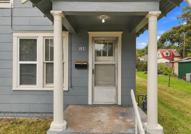 Photo 3 of Sale Pending at 122 N Louisville Ave, Tulsa, OK 74115 | MLS# 2636439 | Listing updated on 2026-10-09
