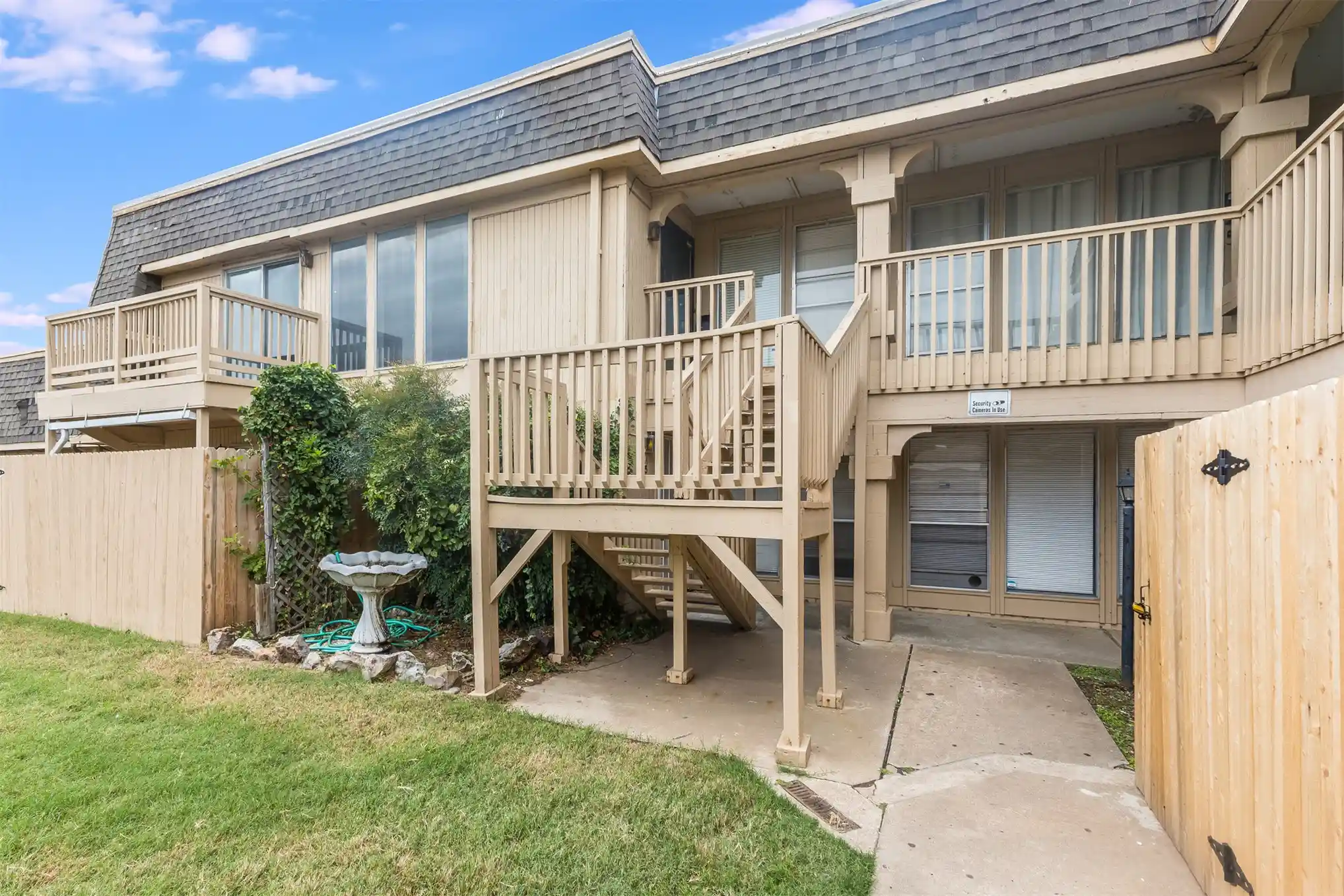 Listing Photo 2 - Condo for sale in 6004 Newport Ave located at 6004 Newport Ave, Tulsa, OK 74105 - Unit #A-10