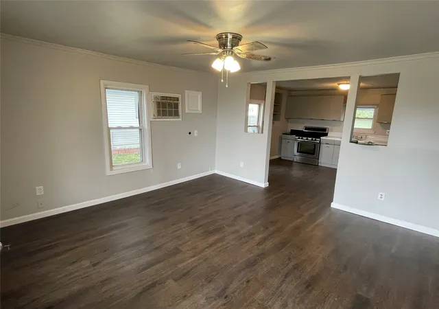 Photo 3 of Single family home for sale at 1010 W Oak St, Collinsville, OK 74021 | MLS# 2636464 | Listing updated on 2026-10-06
