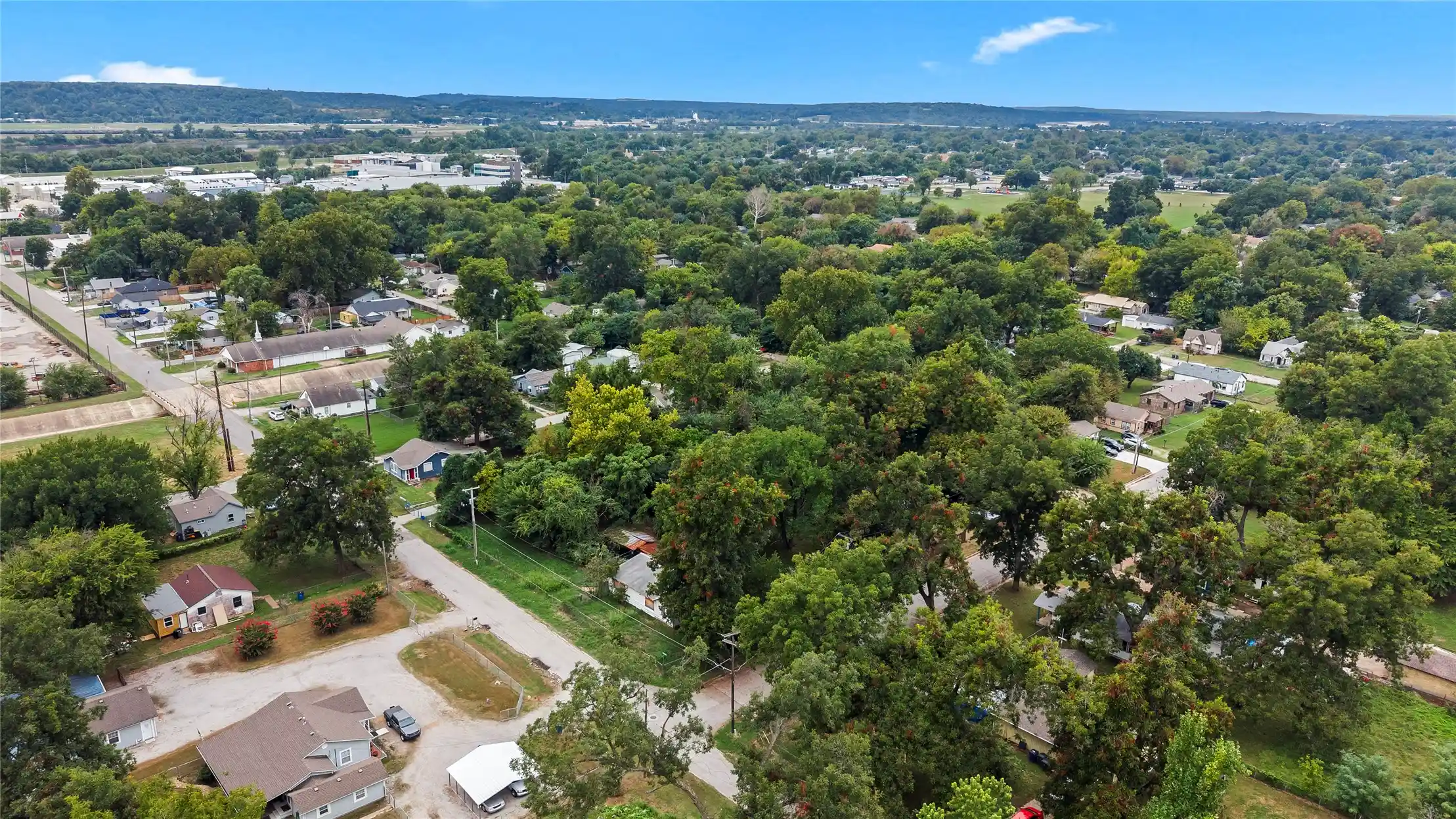 Photo 1 of Single family home for sale at 3302 W Archer St, Tulsa, OK 74127 | MLS# 2636513 | Listing updated on 2026-10-19