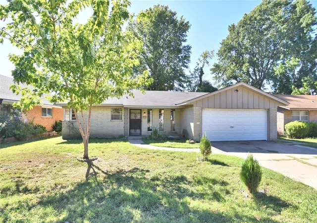 Single family home for sale at 11020 E 17th Street N, Tulsa, OK 74128 | MLS# 2636411