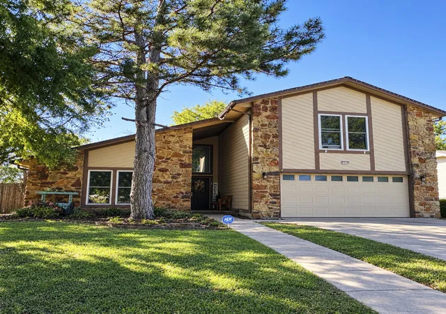 Photo 1 of Single family home for sale at 7108 E 90th Place S, Tulsa, OK 74133 | MLS# 2636535 | Listing updated on 2026-10-06