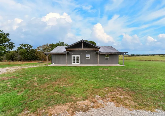 Photo 1 of Single family home for sale at 10636 Highway 10, Pawhuska, OK 74056 | MLS# 2636533 | Listing updated on 2026-10-09