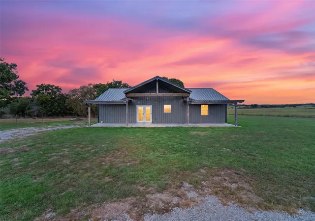 Photo 3 of Single family home for sale at 10636 Highway 10, Pawhuska, OK 74056 | MLS# 2636533 | Listing updated on 2026-10-09