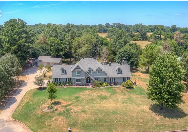 Photo 2 of Single family home for sale at 1804 Forest Rd, Okmulgee, OK 74447 | MLS# 2636560 | Listing updated on 2026-10-06