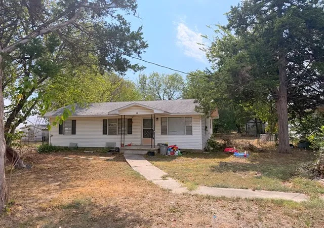 Photo 1 of Single family home for sale at 114 G St, Savanna, OK 74565 | MLS# 2636540 | Listing updated on 2026-10-06