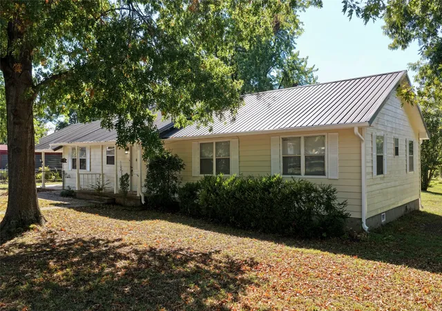 Photo 1 of Single family home for sale at 115358 S 4215 Road, Eufaula, OK 74432 | MLS# 2631754 | Listing updated on 2026-10-07